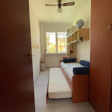 Apt 4 Garden Ville Sirmione 公寓 西尔米奥奈