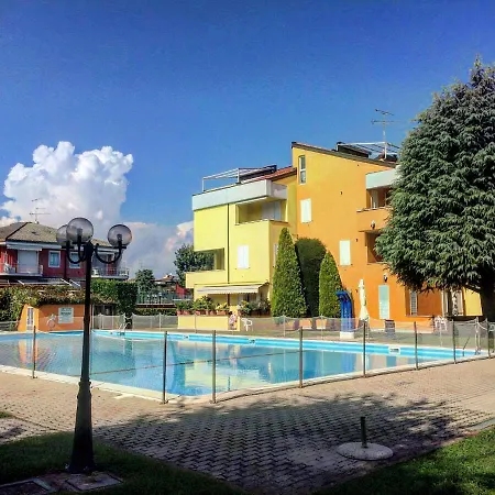 Apt 4 Garden Ville Sirmione Apartment